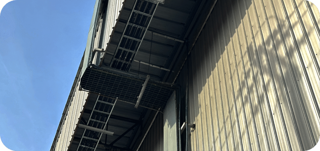 ประกอบรางบันไดเหล็ก Cable Ladder HDG ด้วยเครื่องมือช่าง